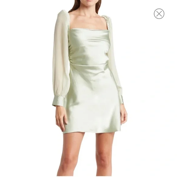 weworewhat green dress NWT WeWoreWhat Green Puff Sleeve Cowl Dress in size 2